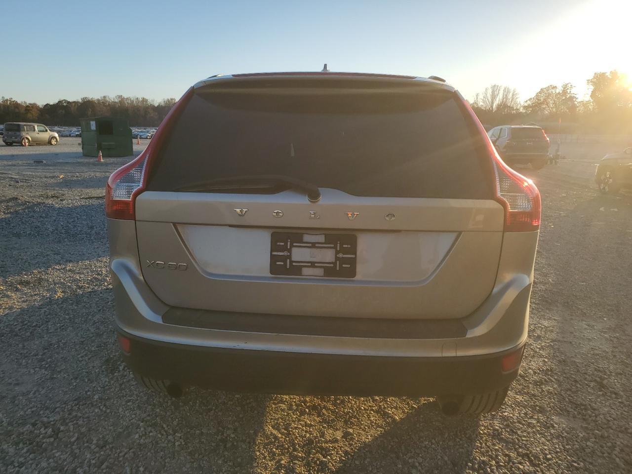 2011 Volvo Xc60 3.2 - Image 6