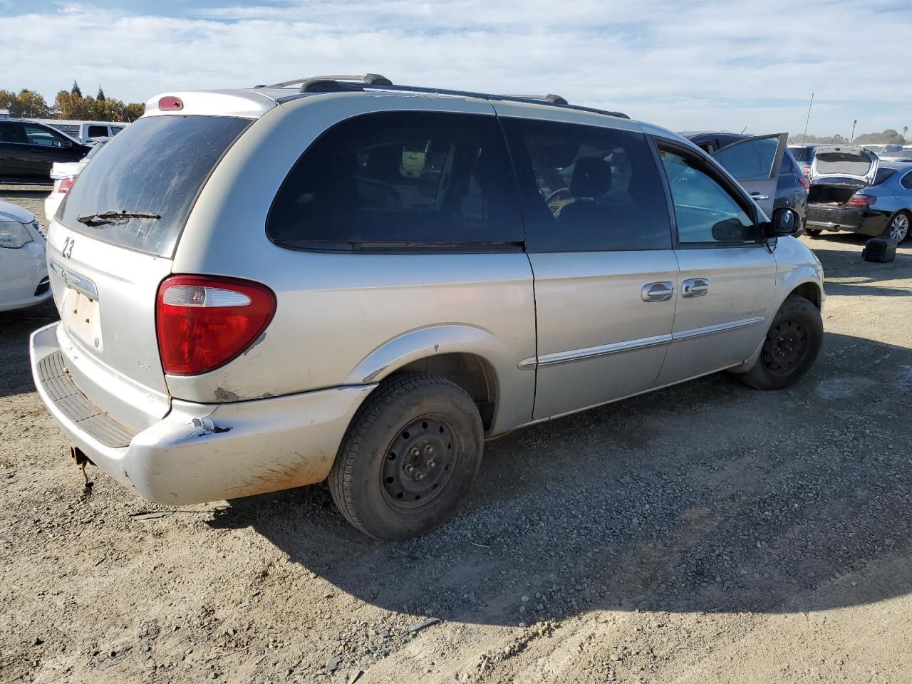 2001 Chrysler Town & Country Lx - Фото 3
