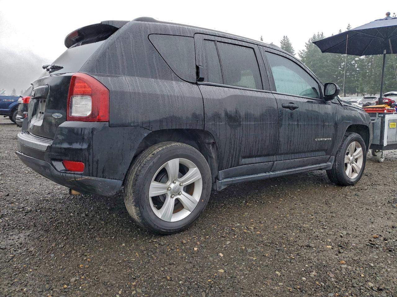 2015 Jeep Compass Latitude - Фото 3