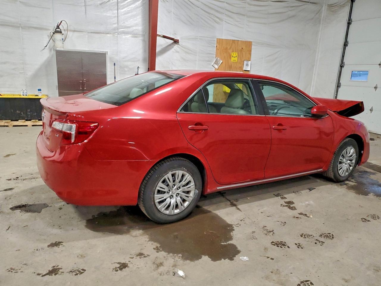 2014 Toyota Camry L - Image 3