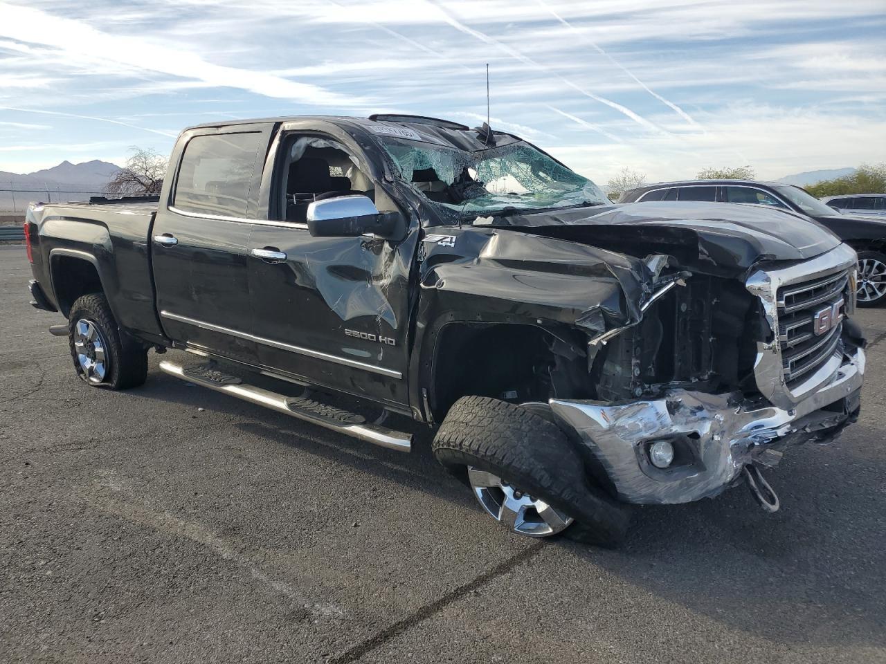 2018 GMC Sierra K2500 Slt - Image 4