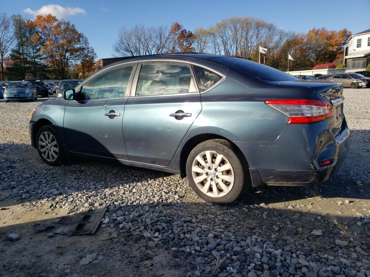 2014 Nissan Sentra S - Фото 2