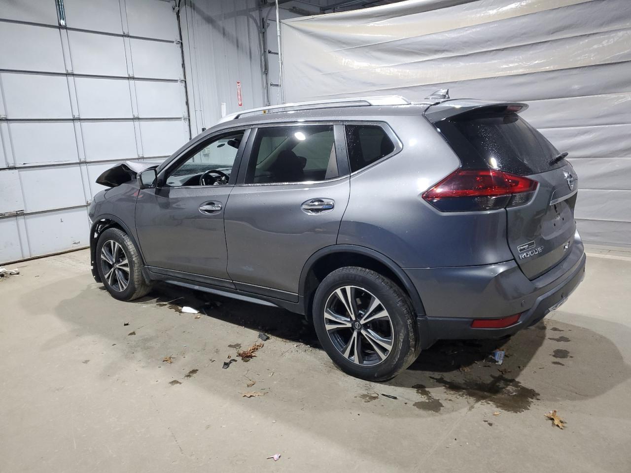 2019 Nissan Rogue S - Фото 2