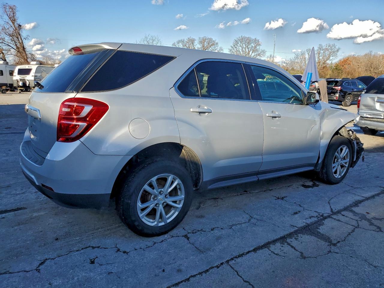 2017 Chevrolet Equinox Lt - Фото 3