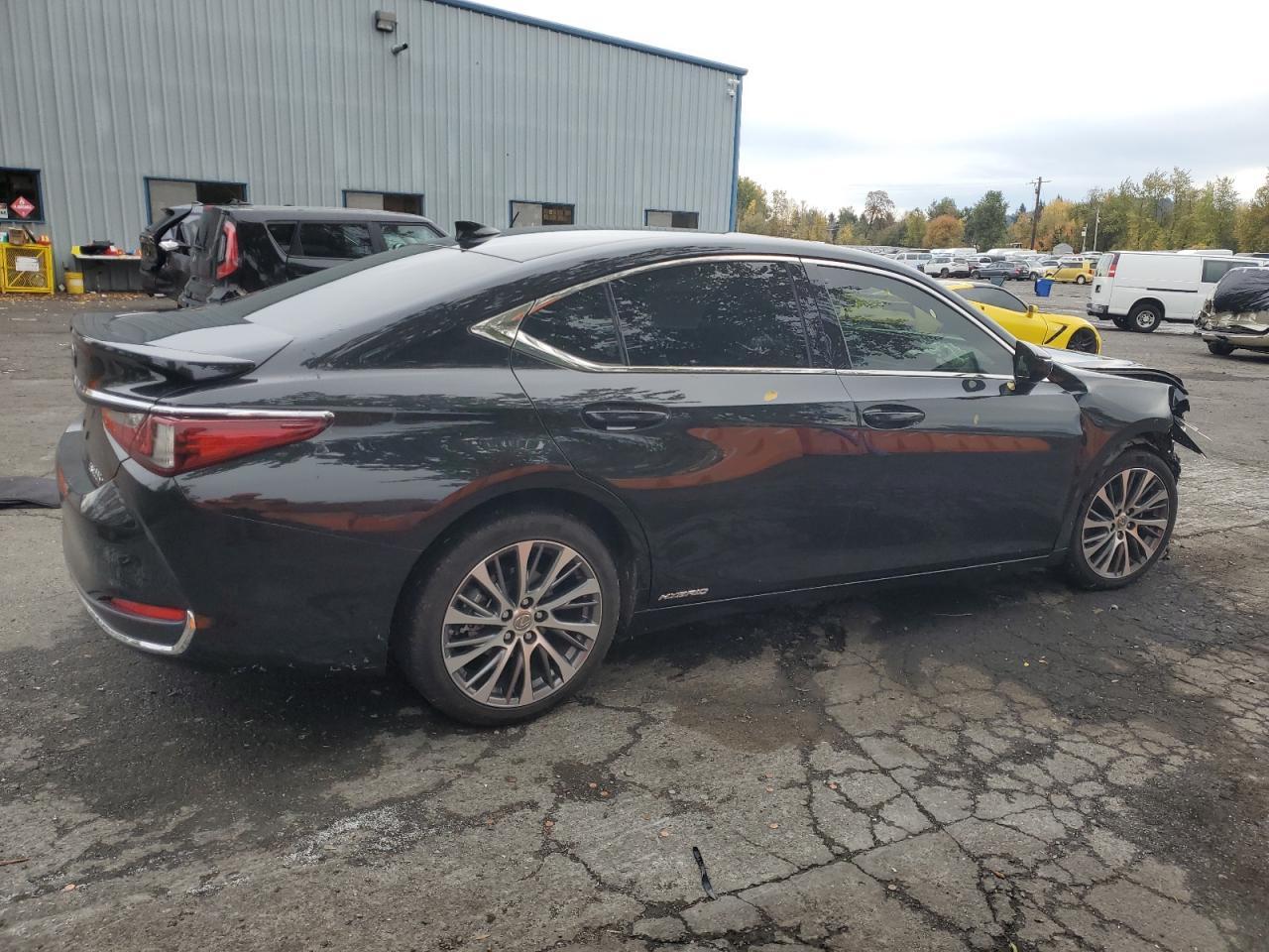 2019 Lexus Es 300H - Image 3