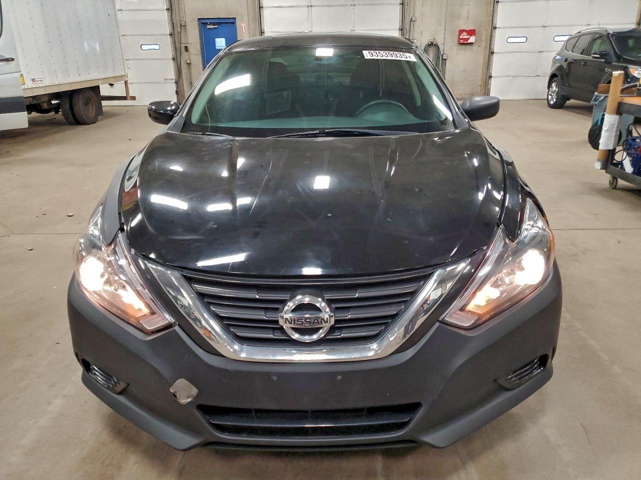 2016 Nissan Altima 2.5 - Image 5