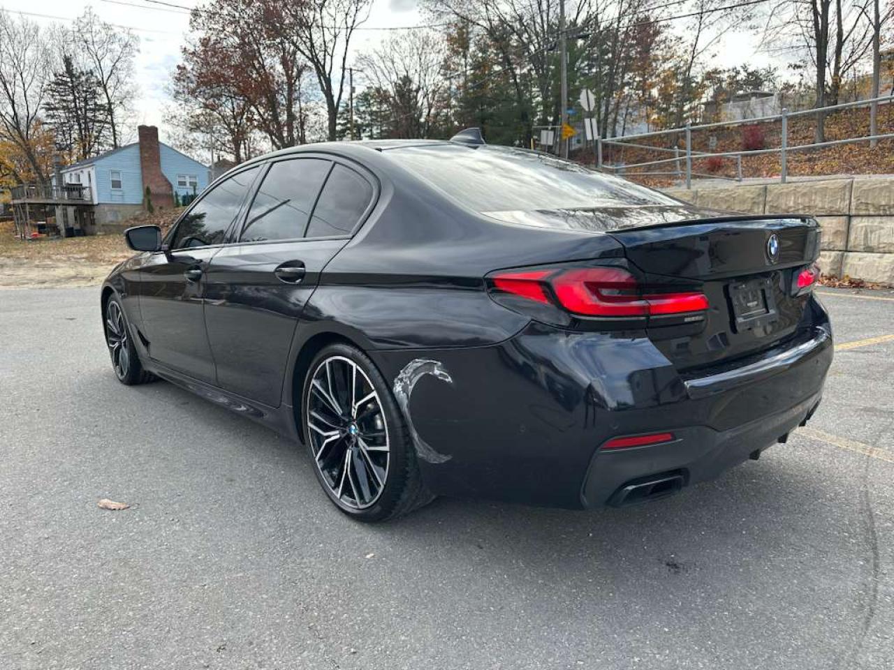 2022 BMW M550Xi - Image 2