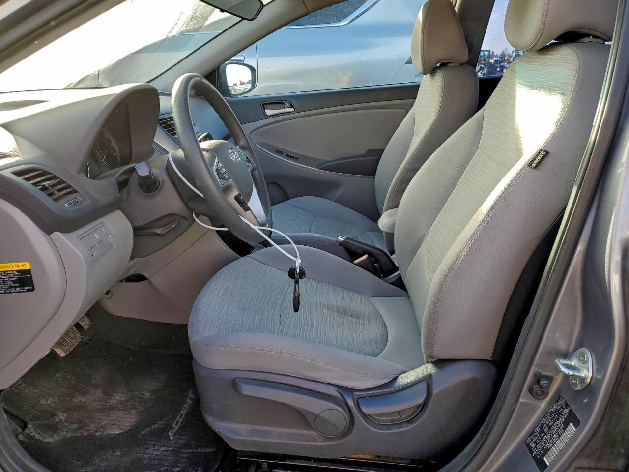 2016 Hyundai Accent Se - Фото 7