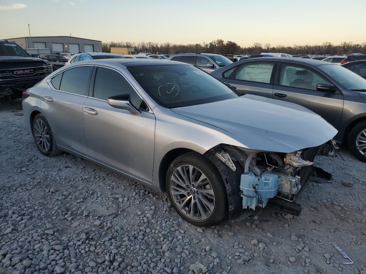 2019 Lexus Es 350 - Image 4