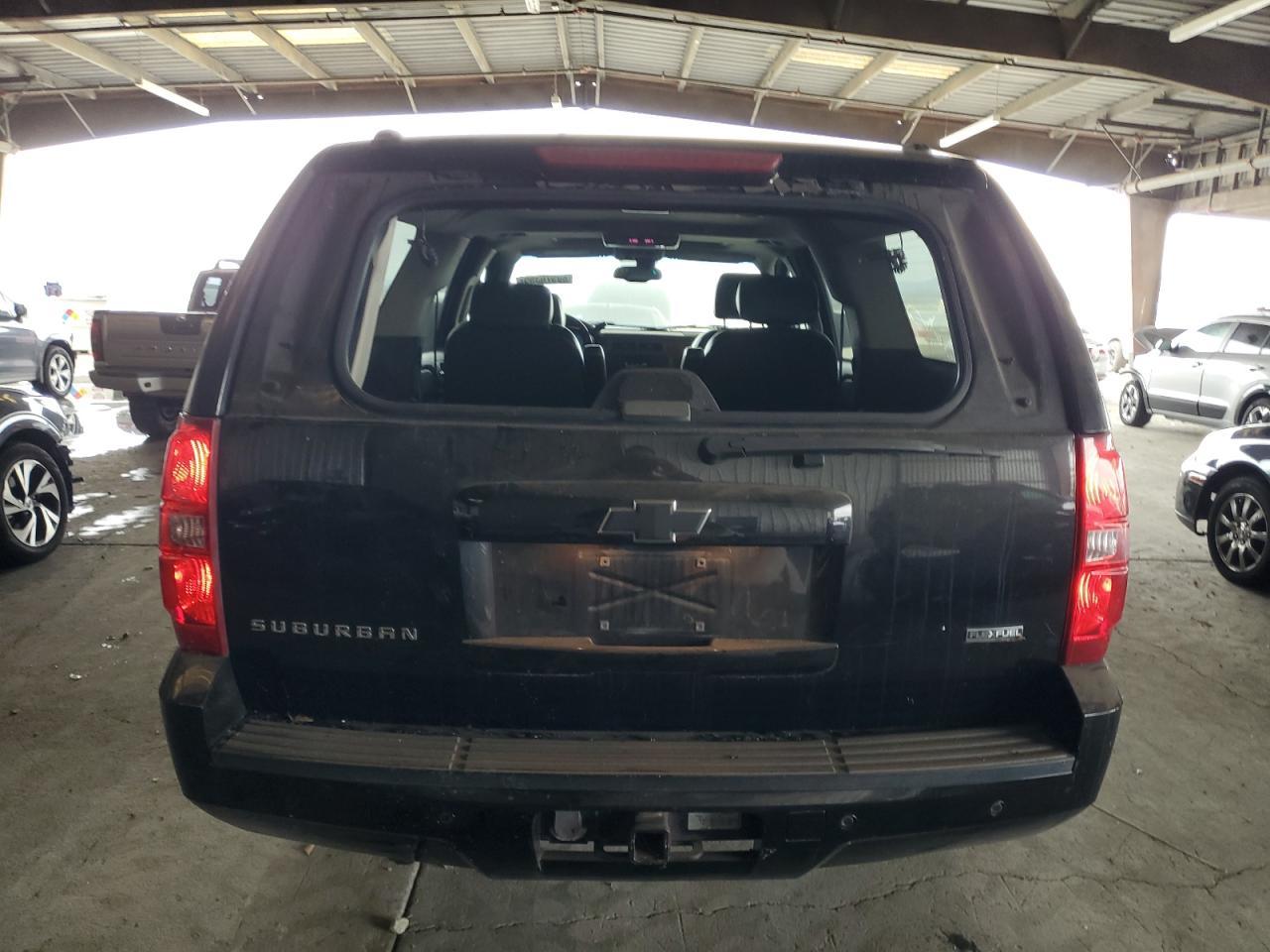 2007 Chevrolet Suburban C1500 - Фото 6