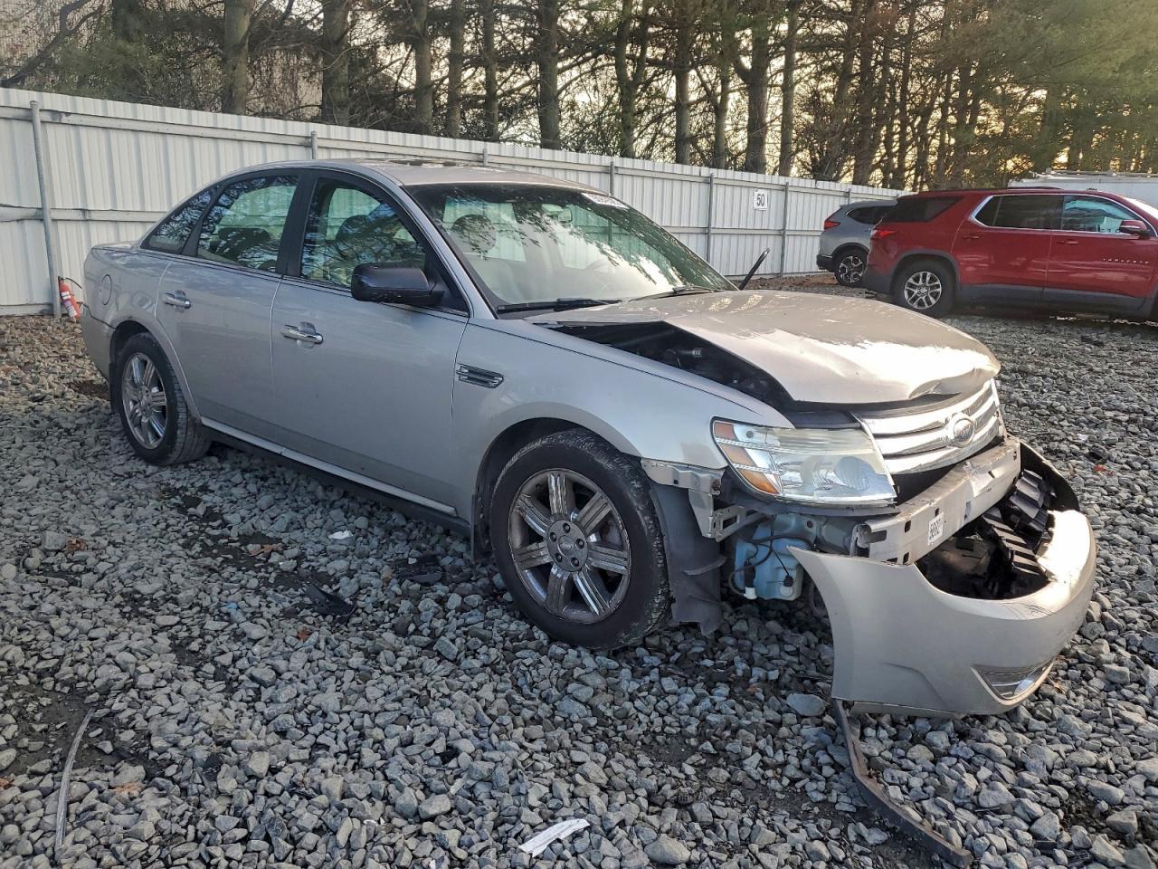 2009 Ford Taurus Limited - Image 4