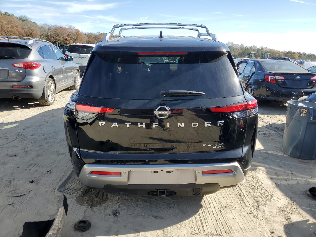 2025 Nissan Pathfinder Platinum - Фото 6