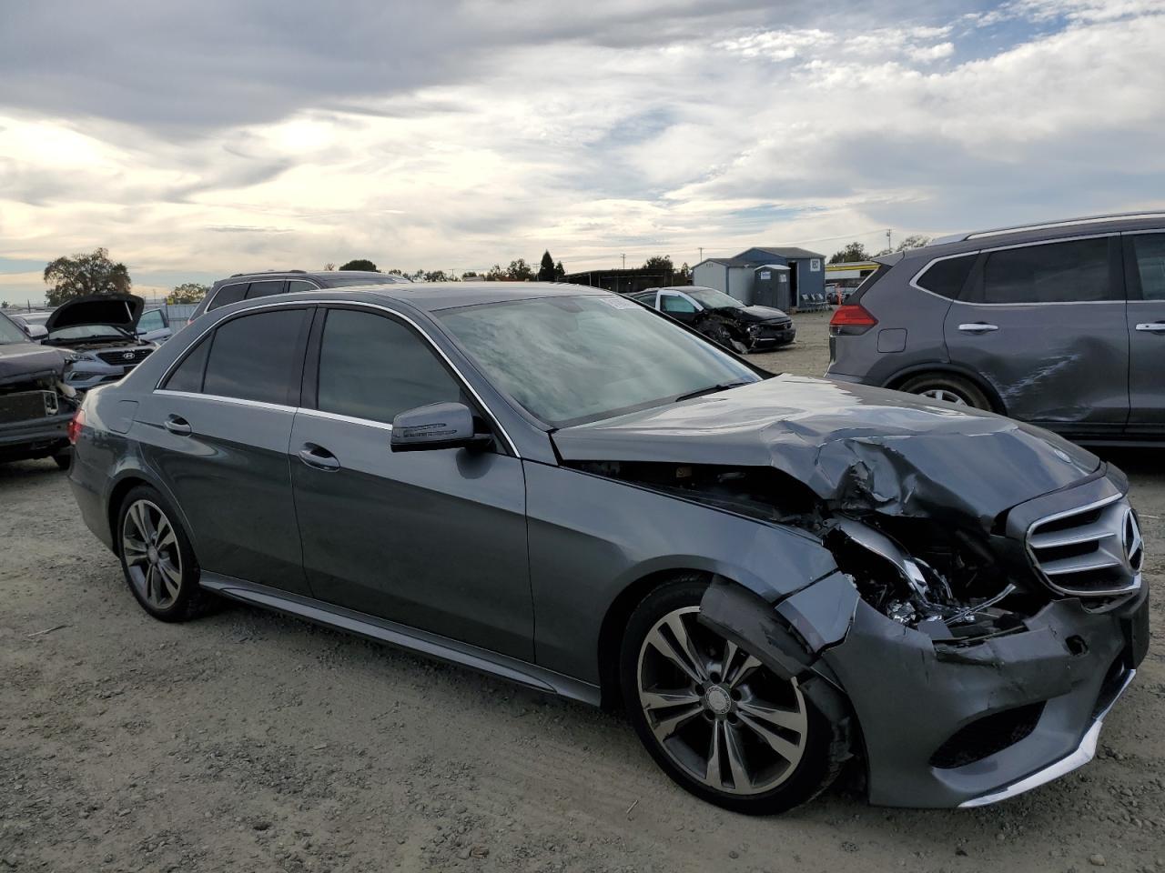 2016 Mercedes-Benz E 350 - Фото 4