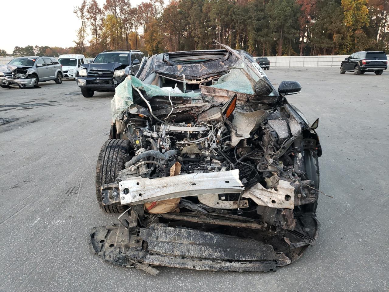 2022 Toyota Camry Se - Фото 5