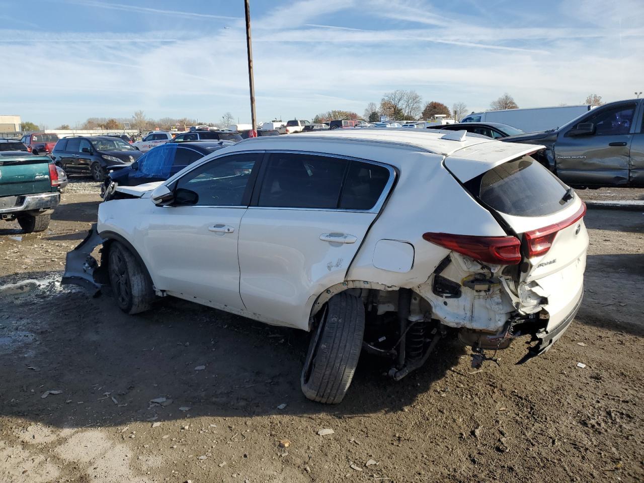 2020 Kia Sportage S - Фото 2