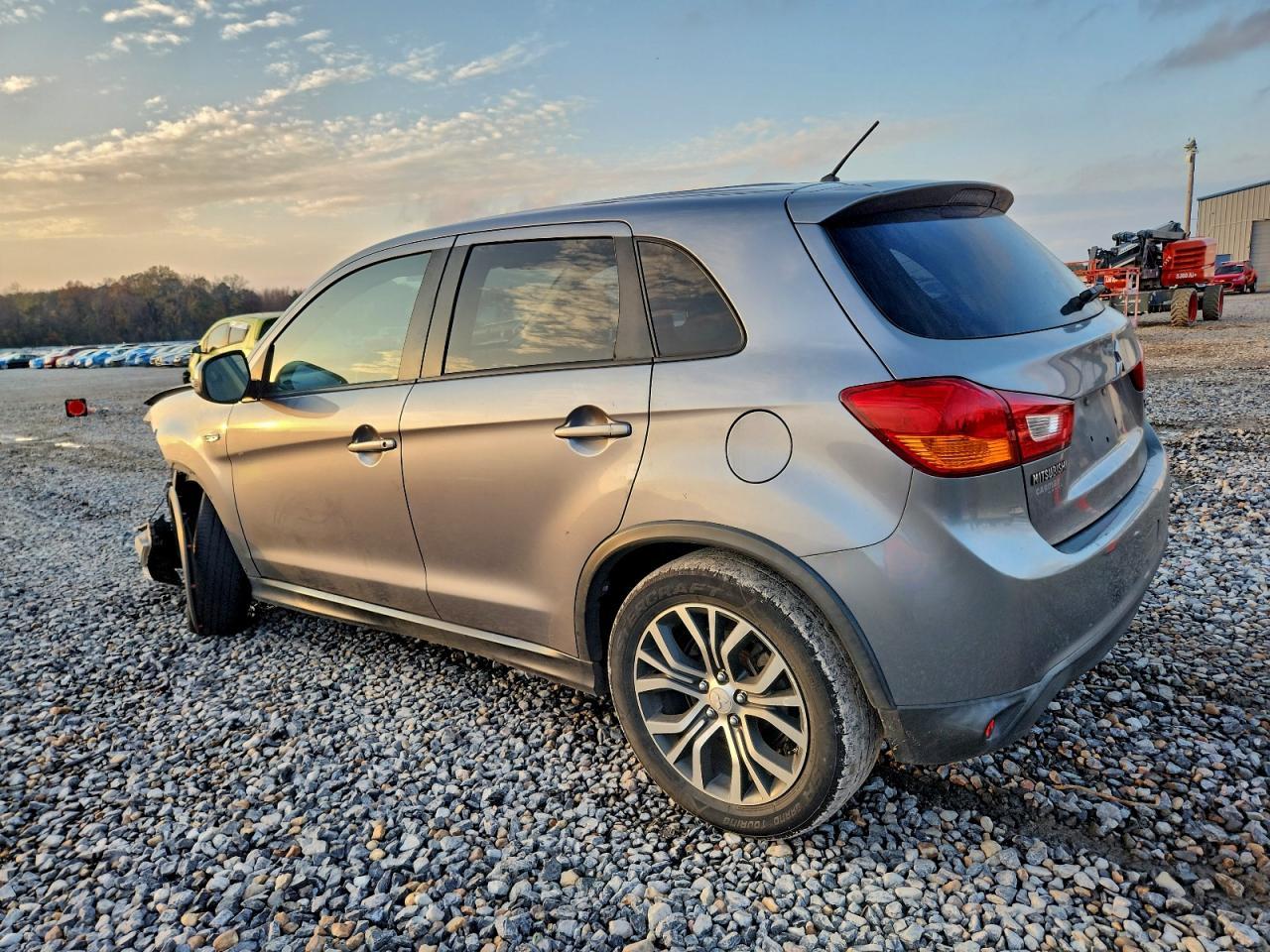 2016 Mitsubishi Outlander Sport Es - Фото 2