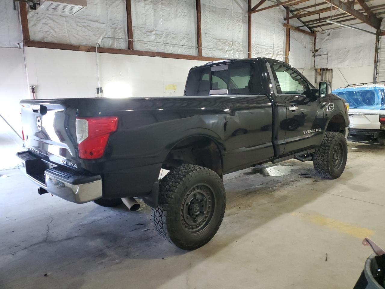 2017 Nissan Titan Xd S - Image 3