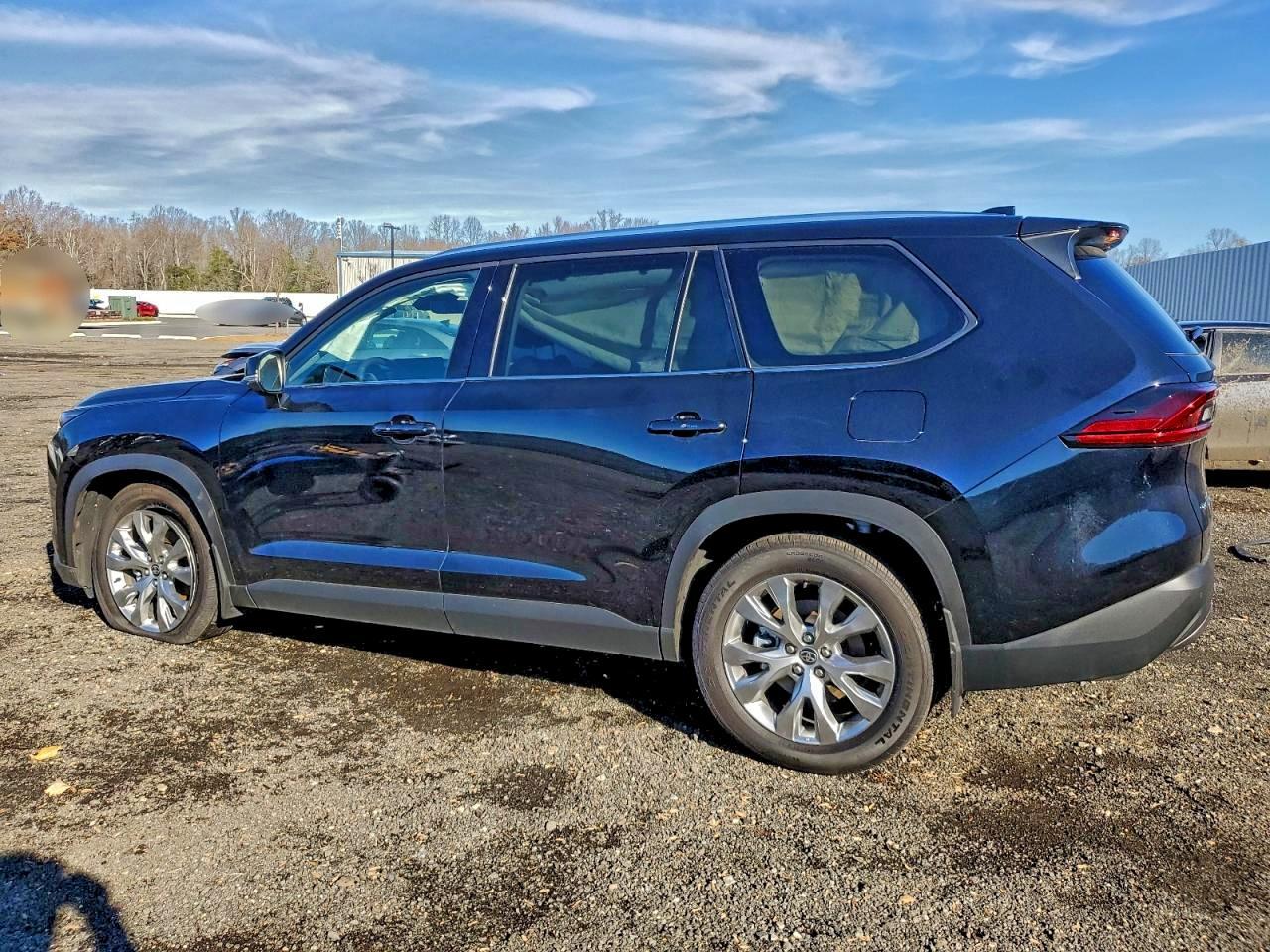 2025 Toyota Grand Highlander Le - Фото 2