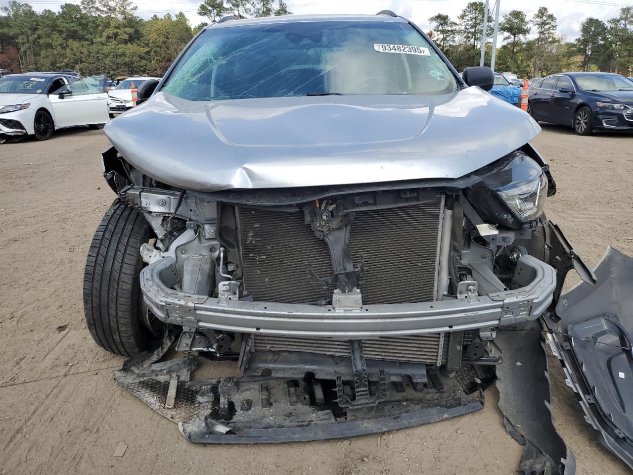 2020 Ford Edge Se - Фото 5