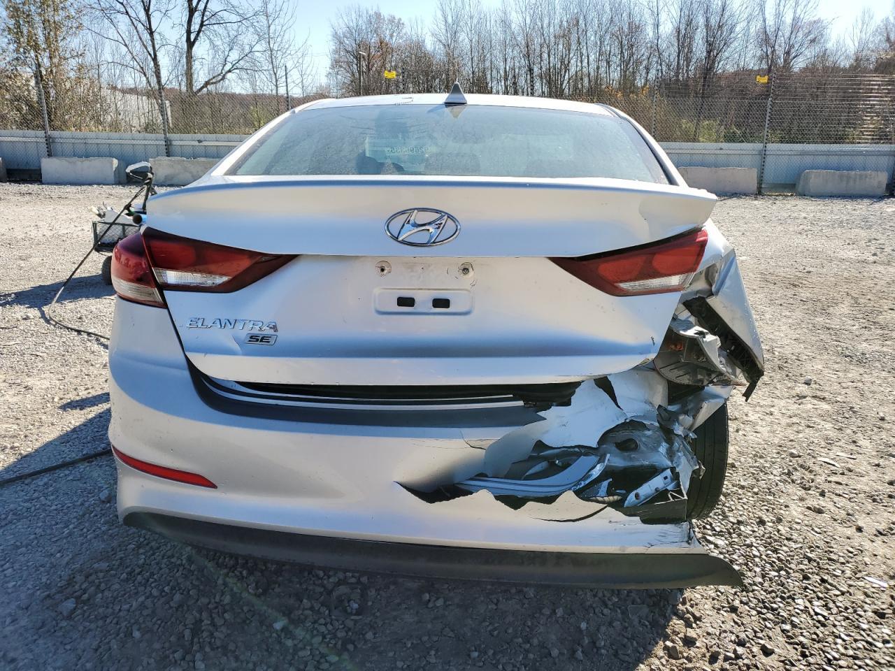 2017 Hyundai Elantra Se - Фото 6