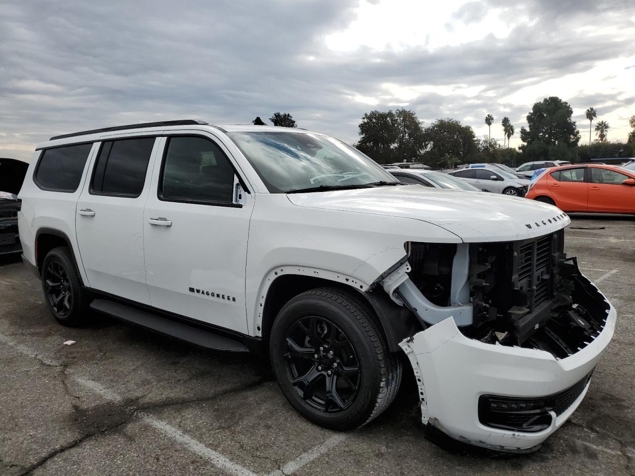 2024 Jeep Wagoneer L Series Ii - Фото 4