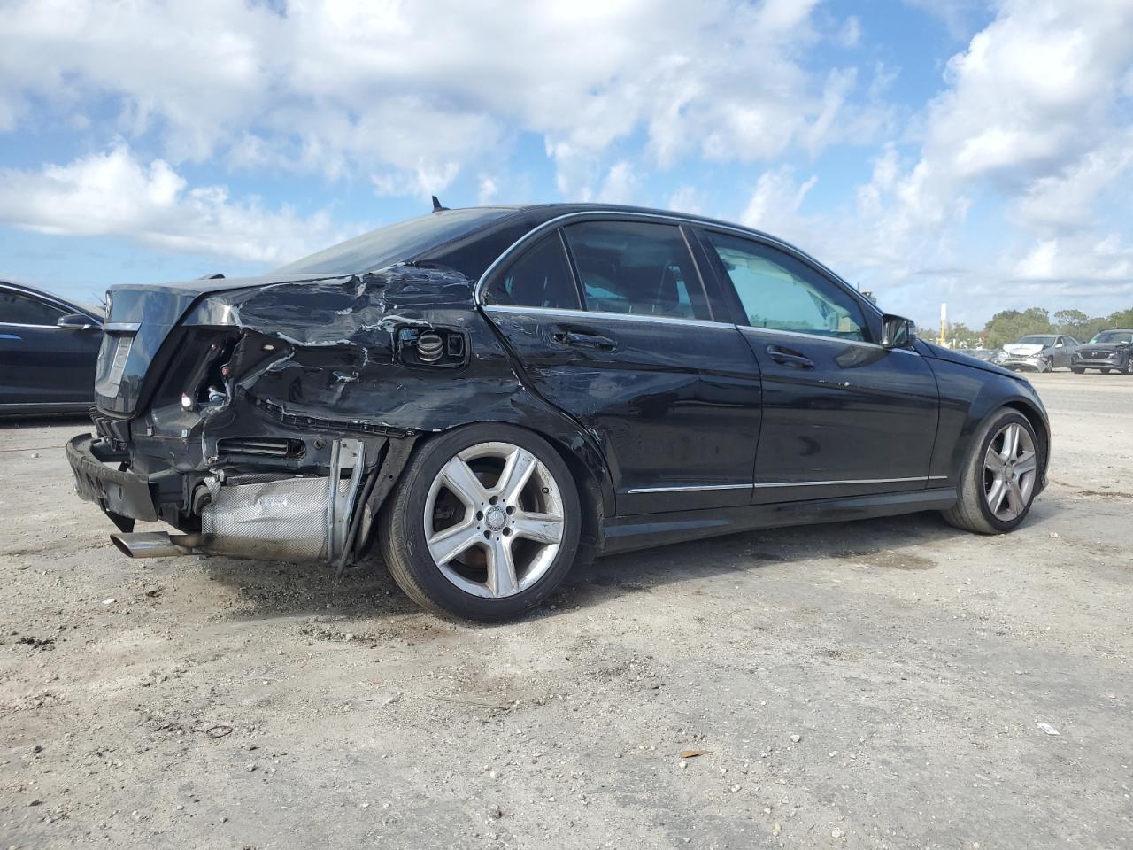 2011 Mercedes-Benz C 300 - Image 3