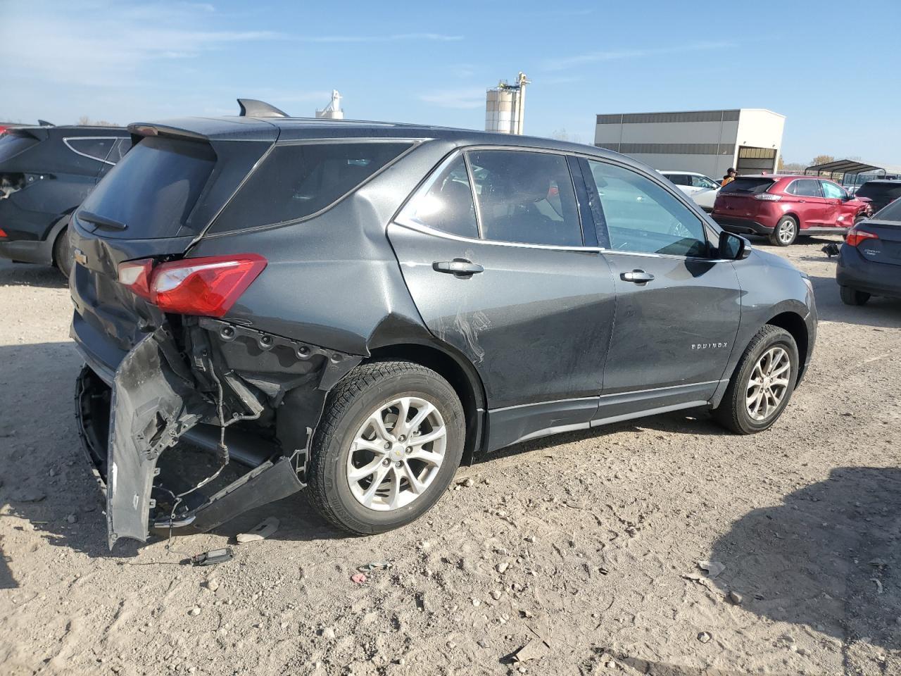 2018 Chevrolet Equinox Ls - Image 3