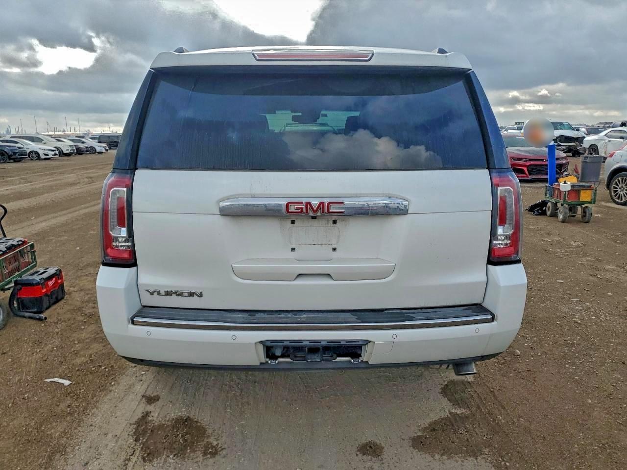 2018 GMC Yukon Denali - Фото 6