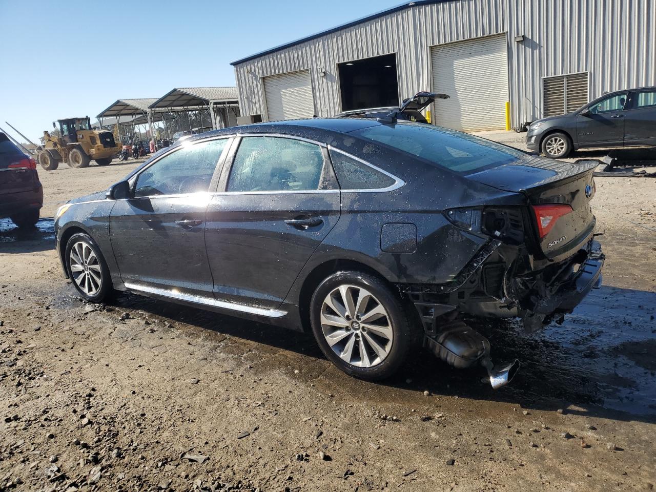 2015 Hyundai Sonata Sport - Image 2