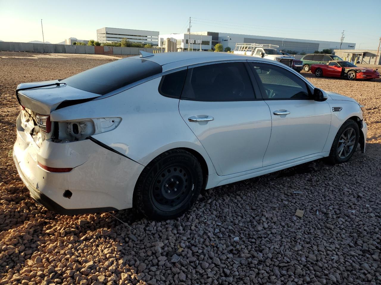 2019 Kia Optima Lx - Image 3