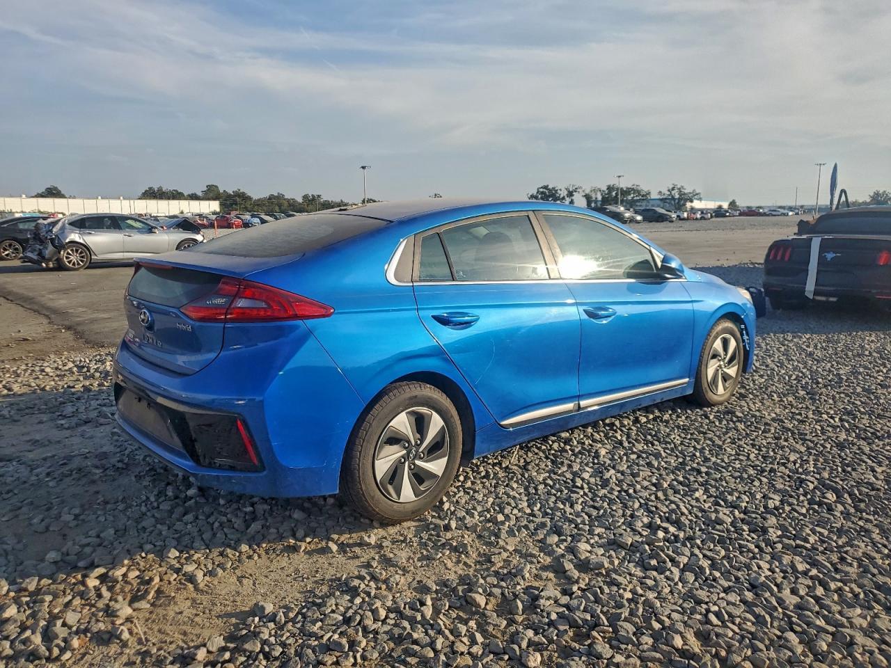 2018 Hyundai Ioniq Sel - Фото 3