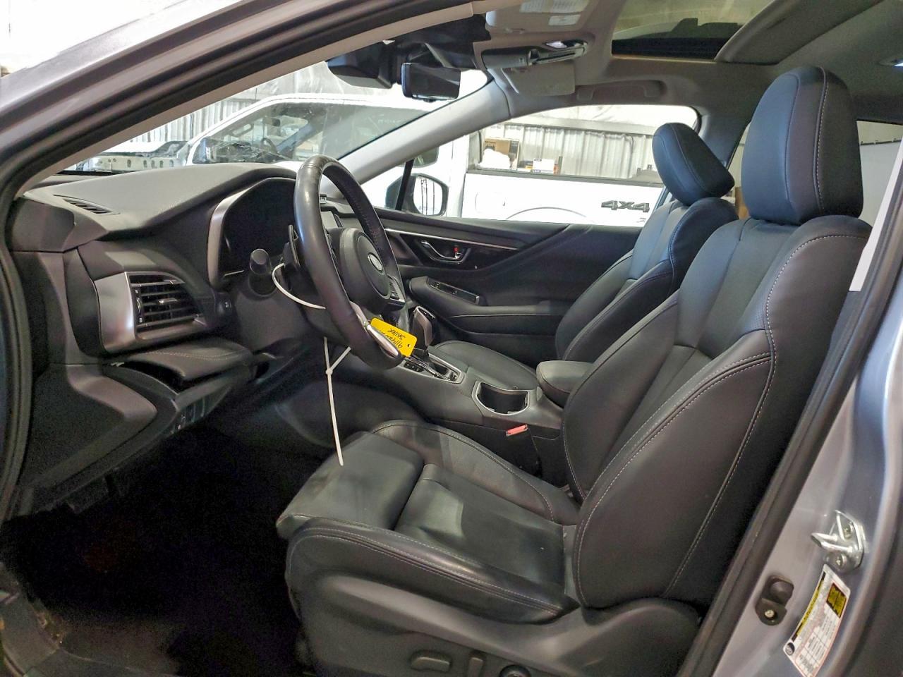 2023 Subaru Outback Touring - Image 7