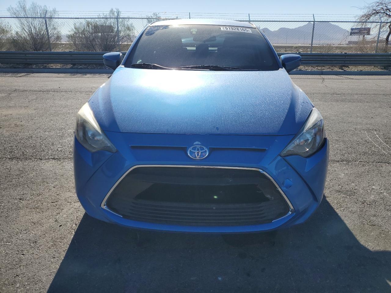 2017 Toyota Yaris Ia - Фото 5