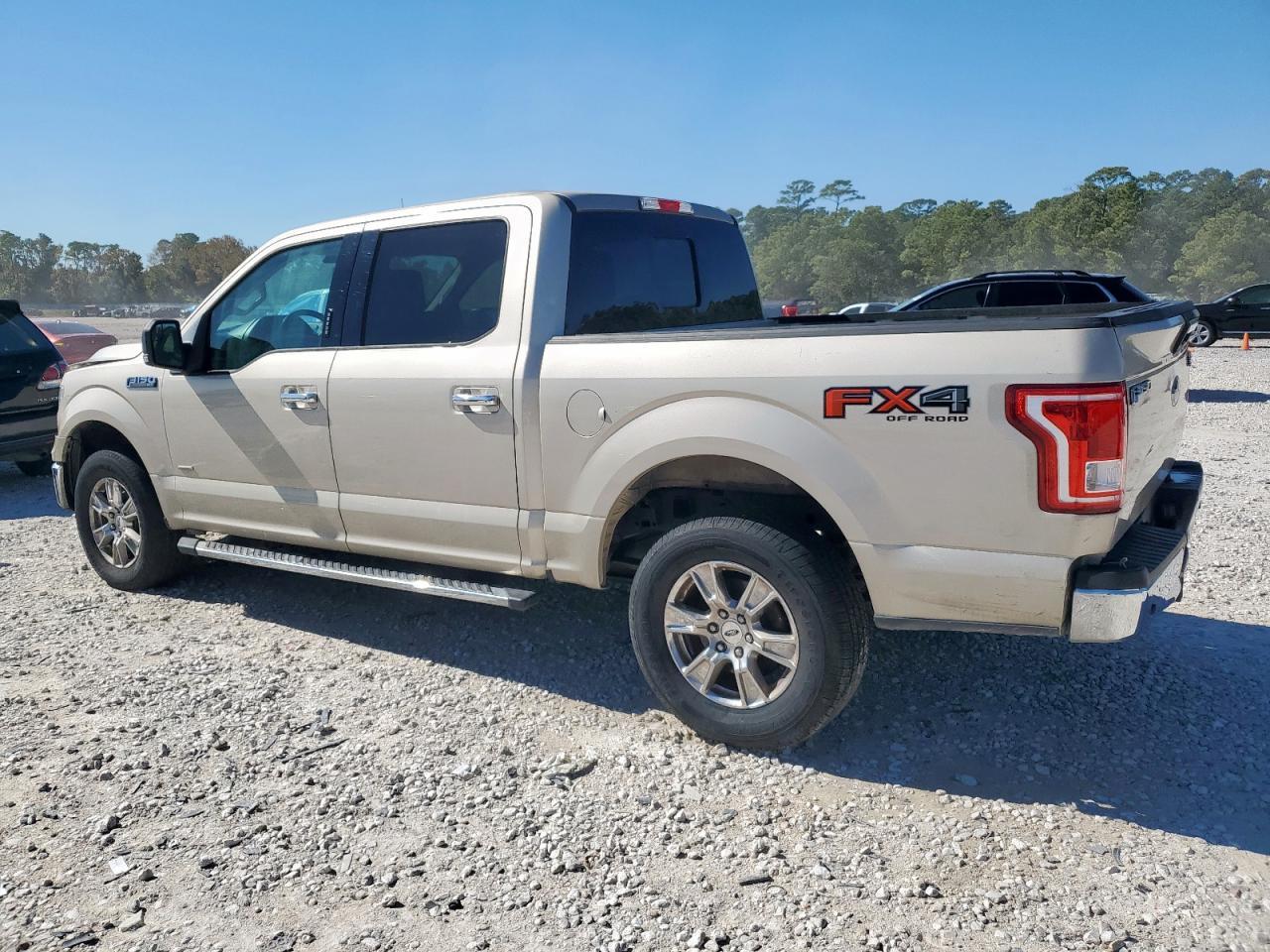 2017 Ford F150 Supercrew - Фото 2