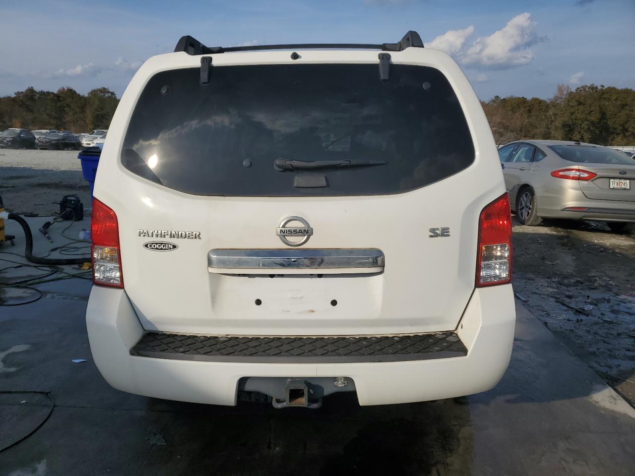 2010 Nissan Pathfinder S - Фото 6