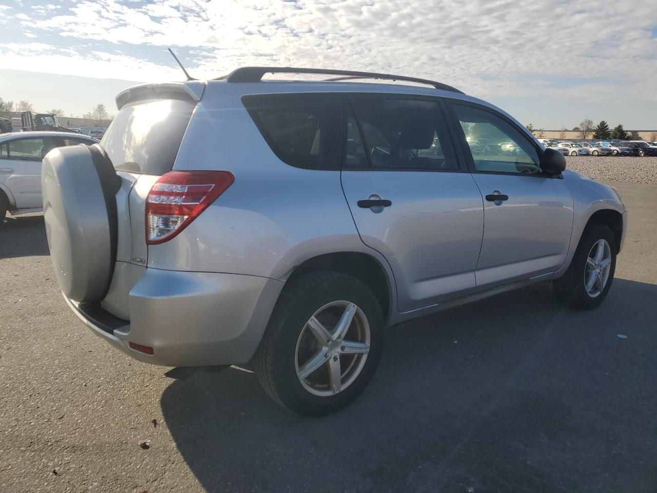 2009 Toyota Rav4 - Image 3