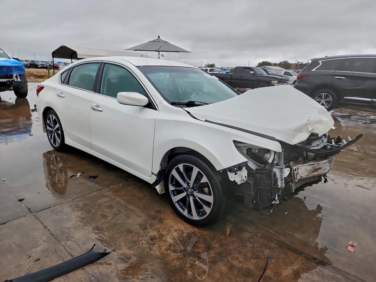 2017 Nissan Altima 2.5 - Фото 4