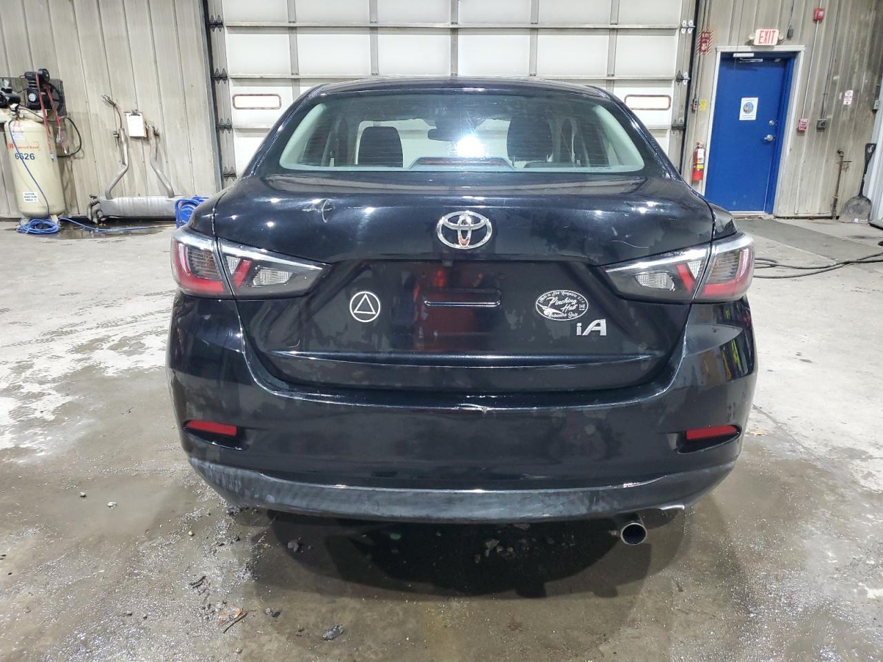 2018 Toyota Yaris Ia Base - Image 6