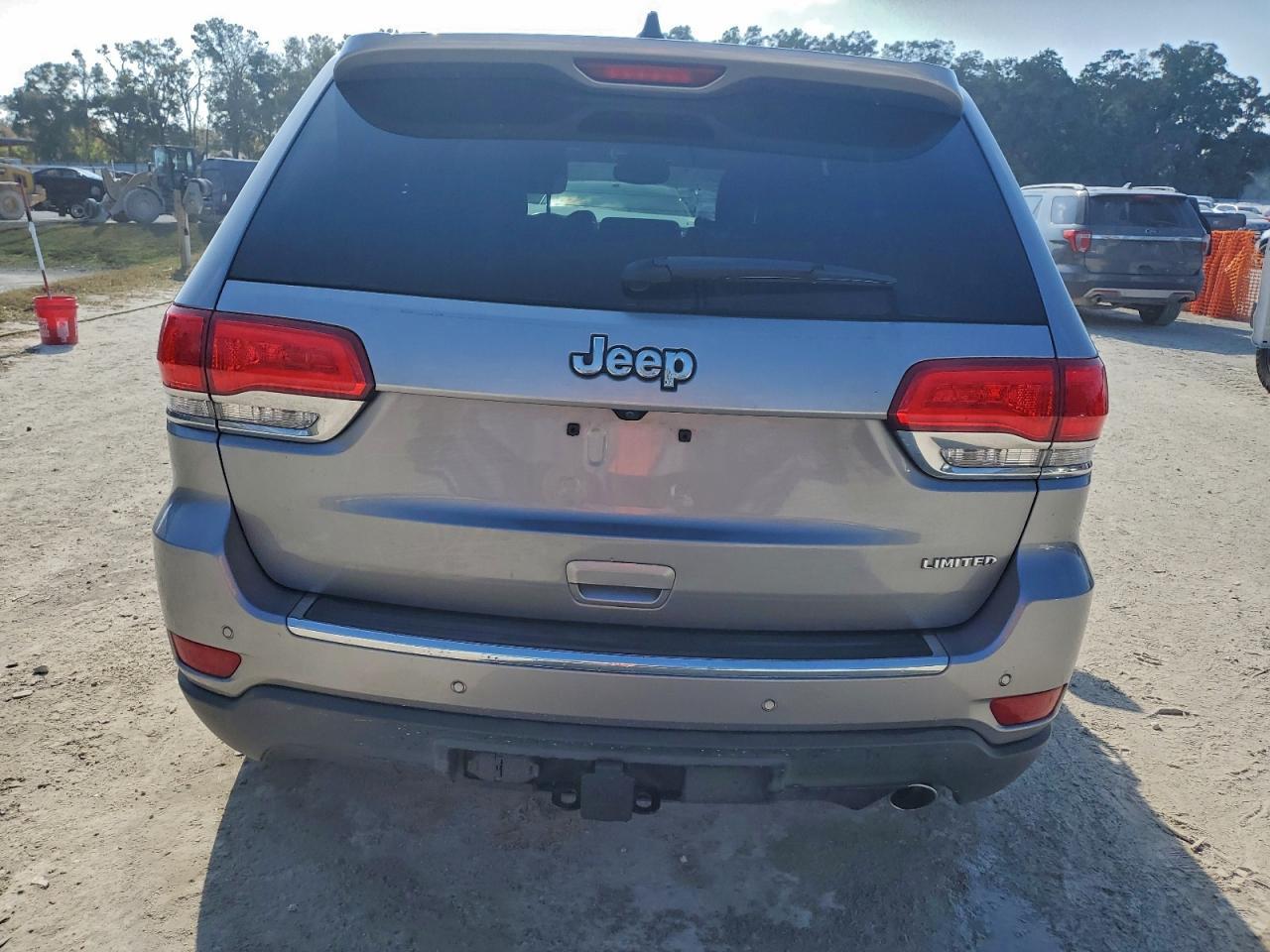 2019 Jeep Grand Cherokee Limited - Image 6