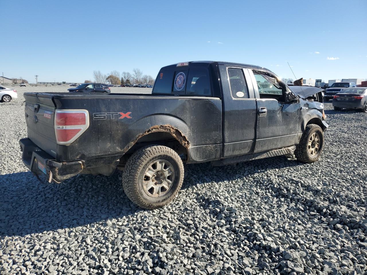 2013 Ford F150 Super Cab - Фото 3