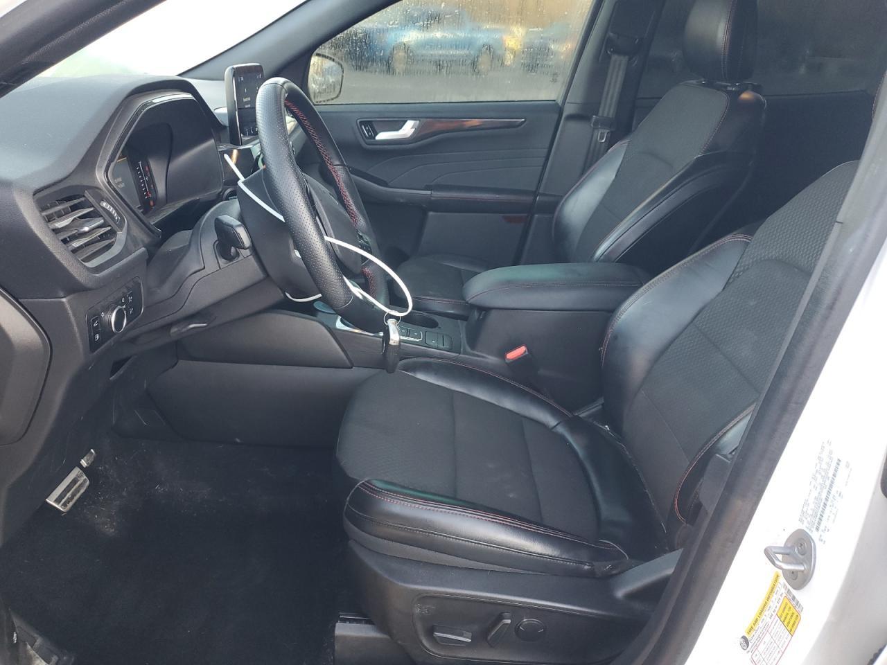 2023 Ford Escape St Line - Фото 7