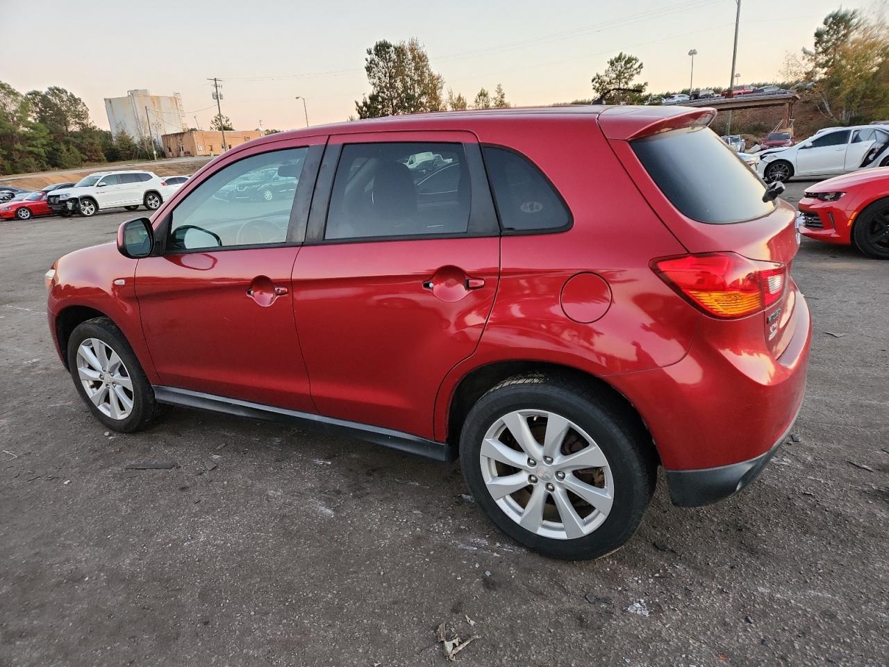 2015 Mitsubishi Outlander Sport Es - Image 2