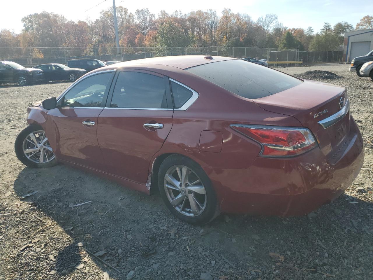 2015 Nissan Altima 2.5 - Фото 2