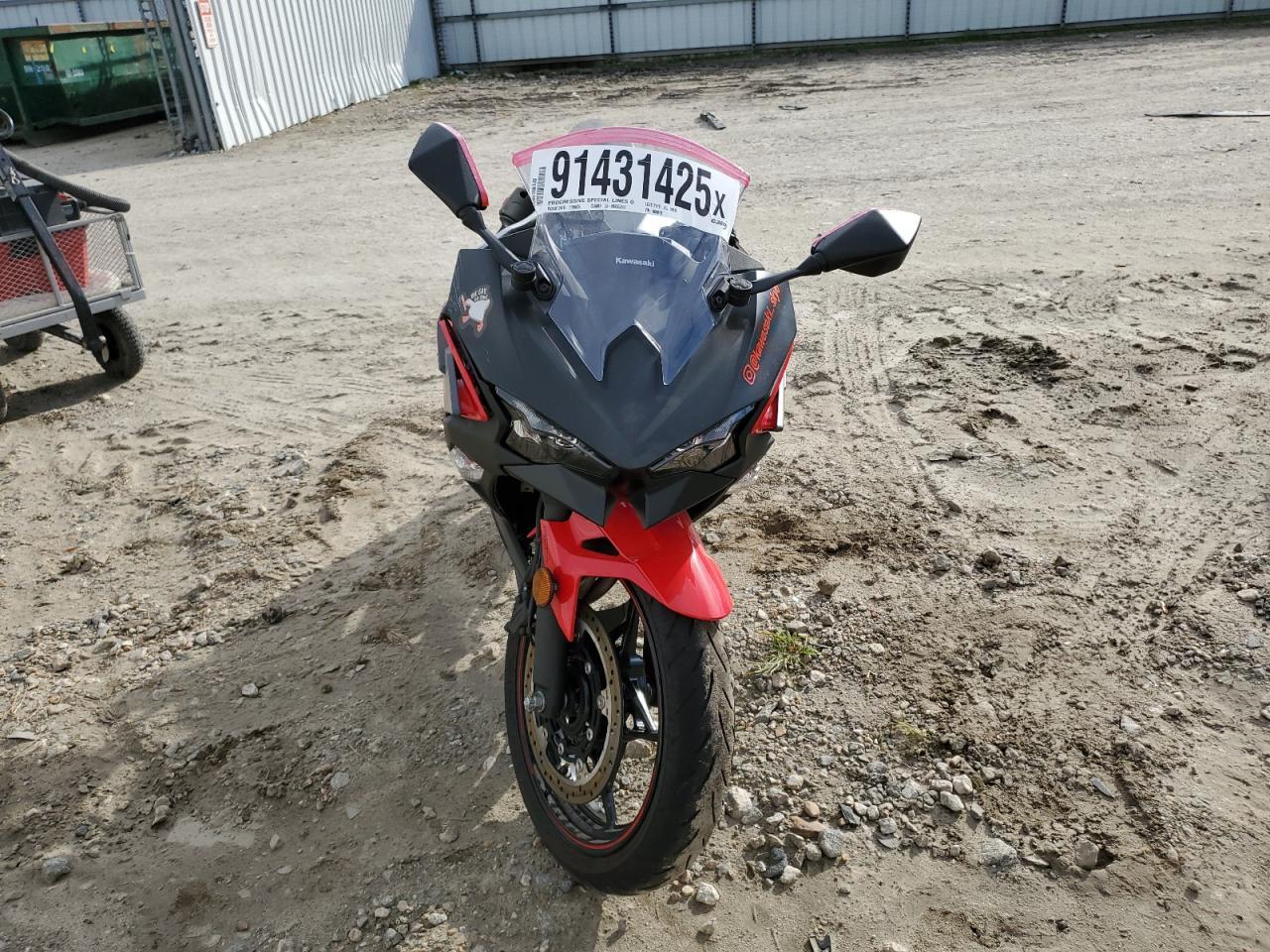 2025 Kawasaki Ex500 - Фото 2