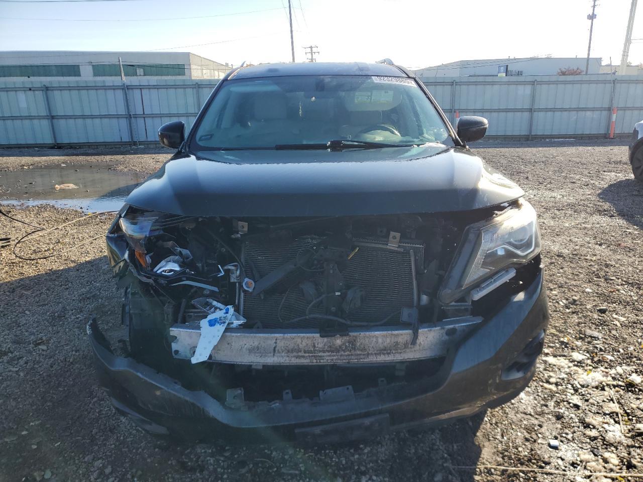 2017 Nissan Pathfinder S - Фото 5