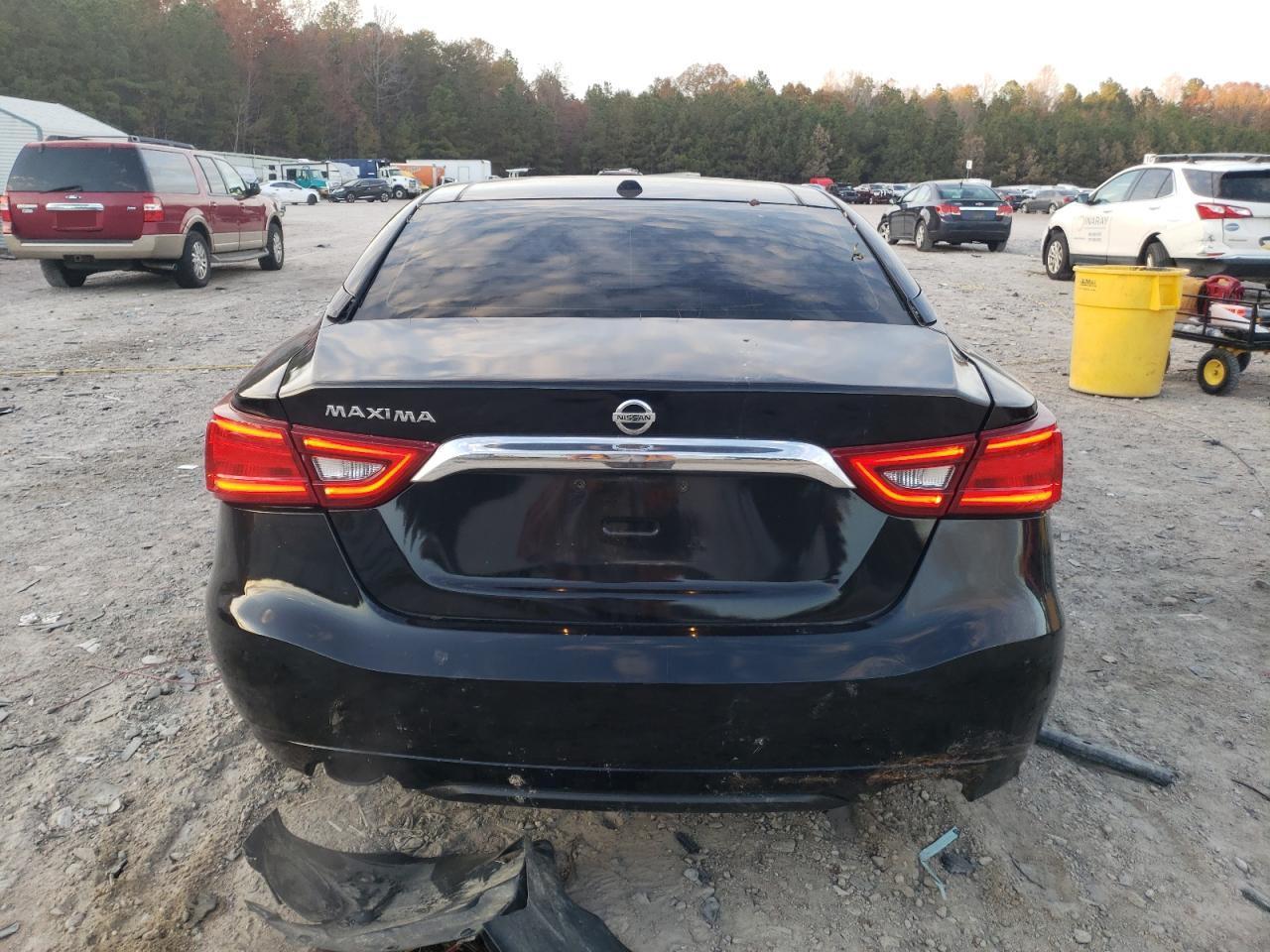 2017 Nissan Maxima 3.5S - Image 6