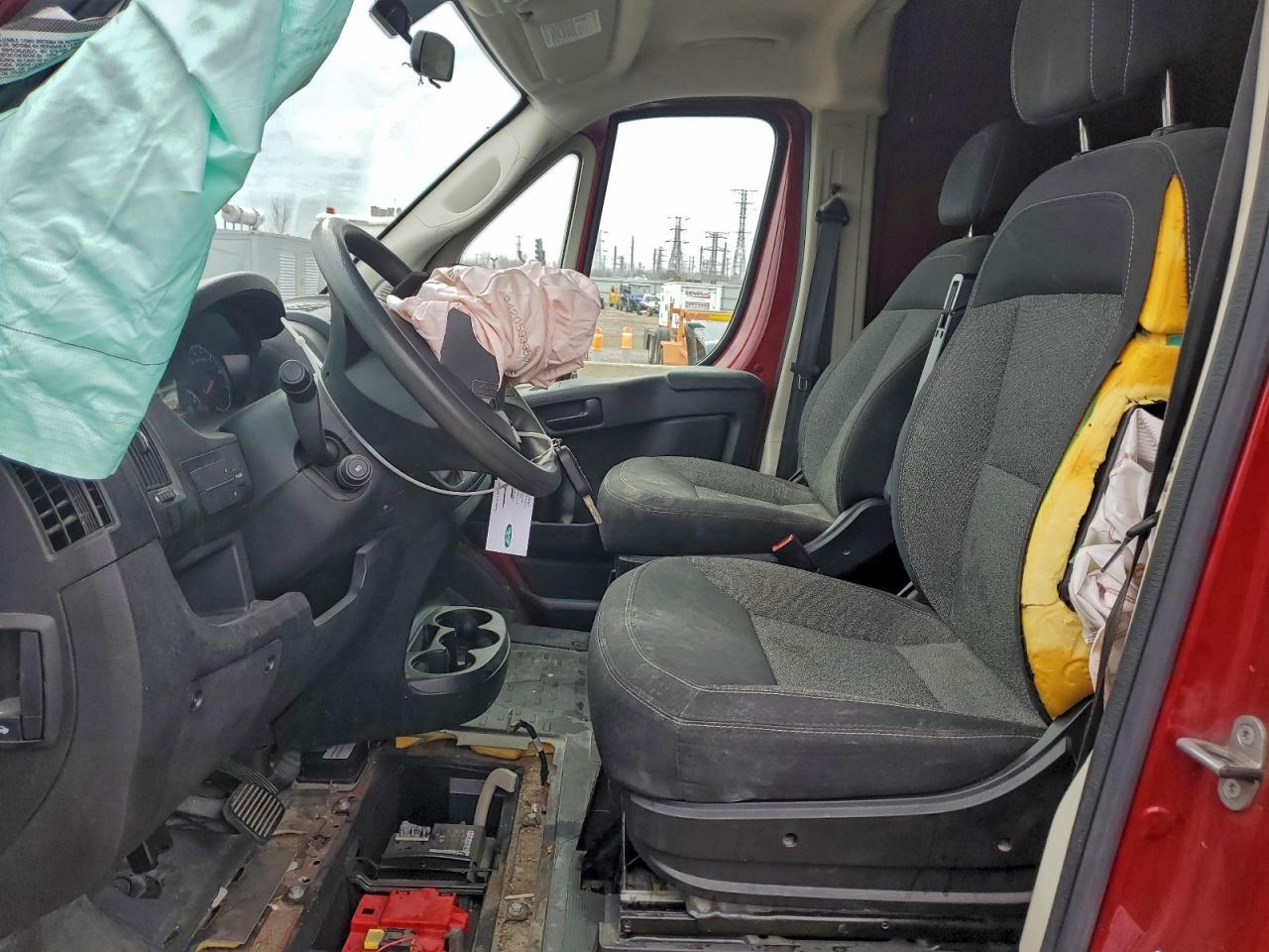 2021 Ram Promaster 2500 Delivery Van - Фото 7