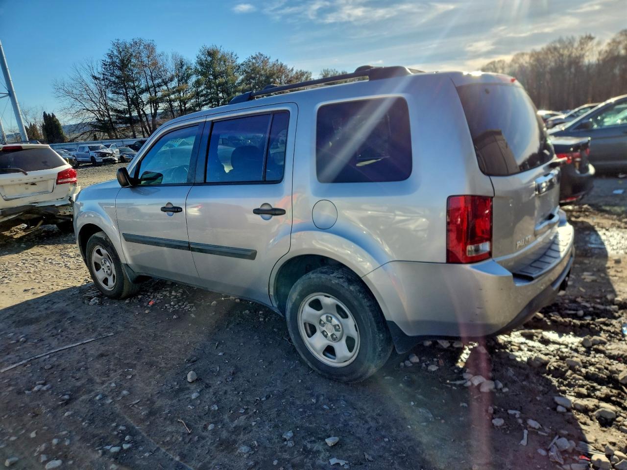 2015 Honda Pilot Lx - Image 2