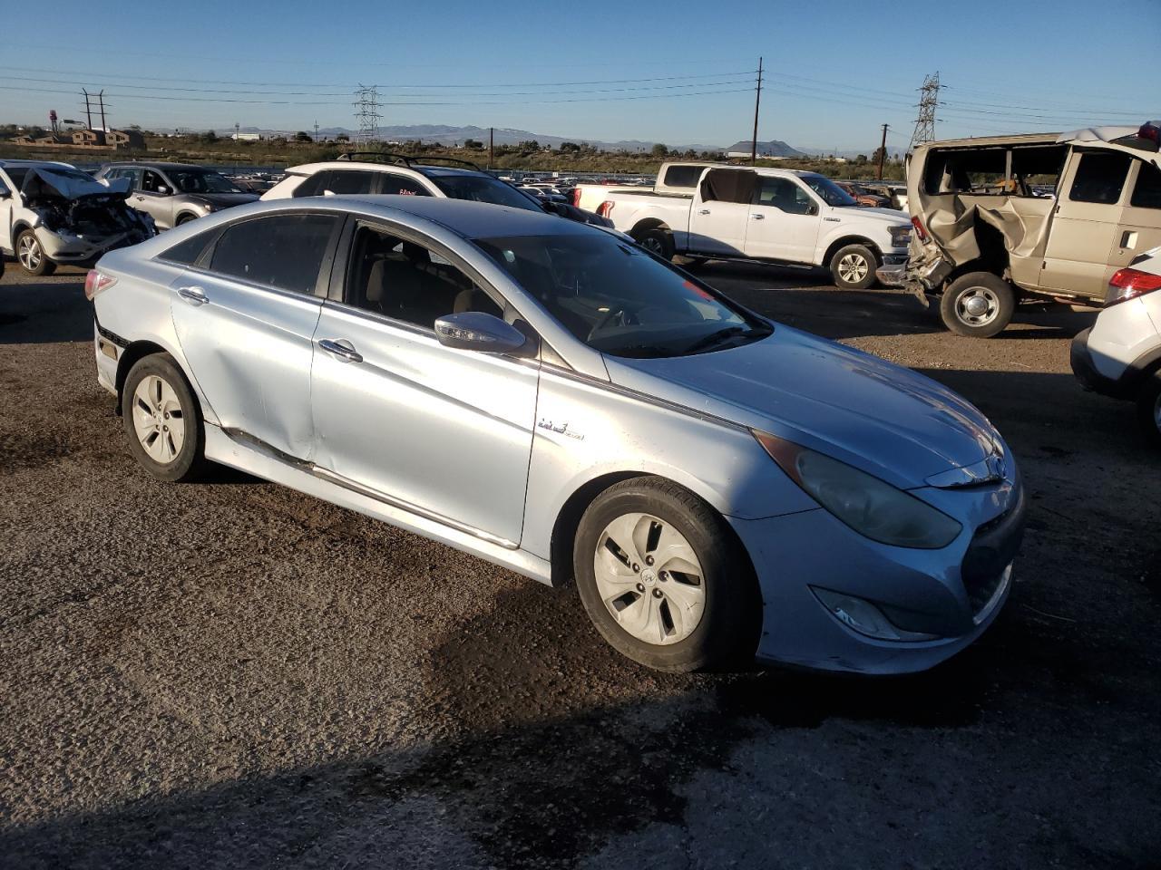 2013 Hyundai Sonata Hybrid - Фото 4