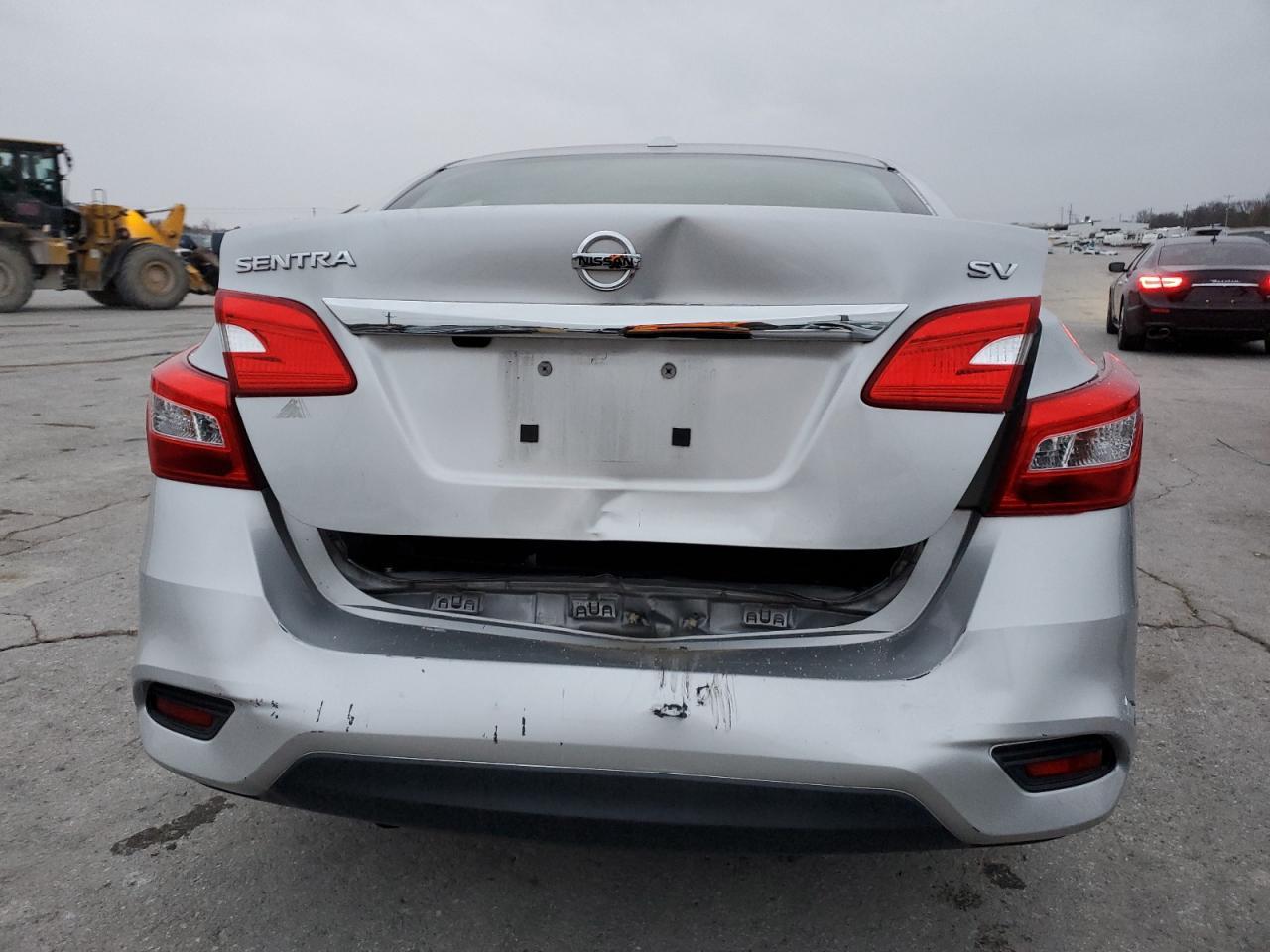 2019 Nissan Sentra S - Image 6